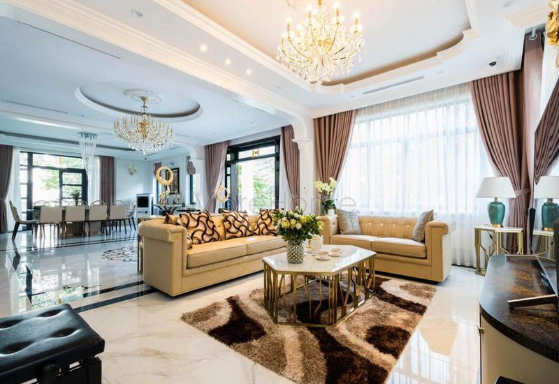Sử dụng áp inox mạ vàng lên chi tiết sofa sẽ giúp giữ nguyên vẹn và tạo nên vẻ đẹp tinh tế cho sản phẩm.